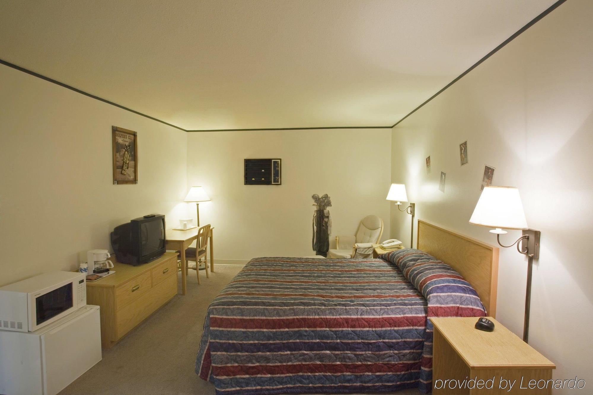 Simple Rewards Inn Shelbina Phòng bức ảnh